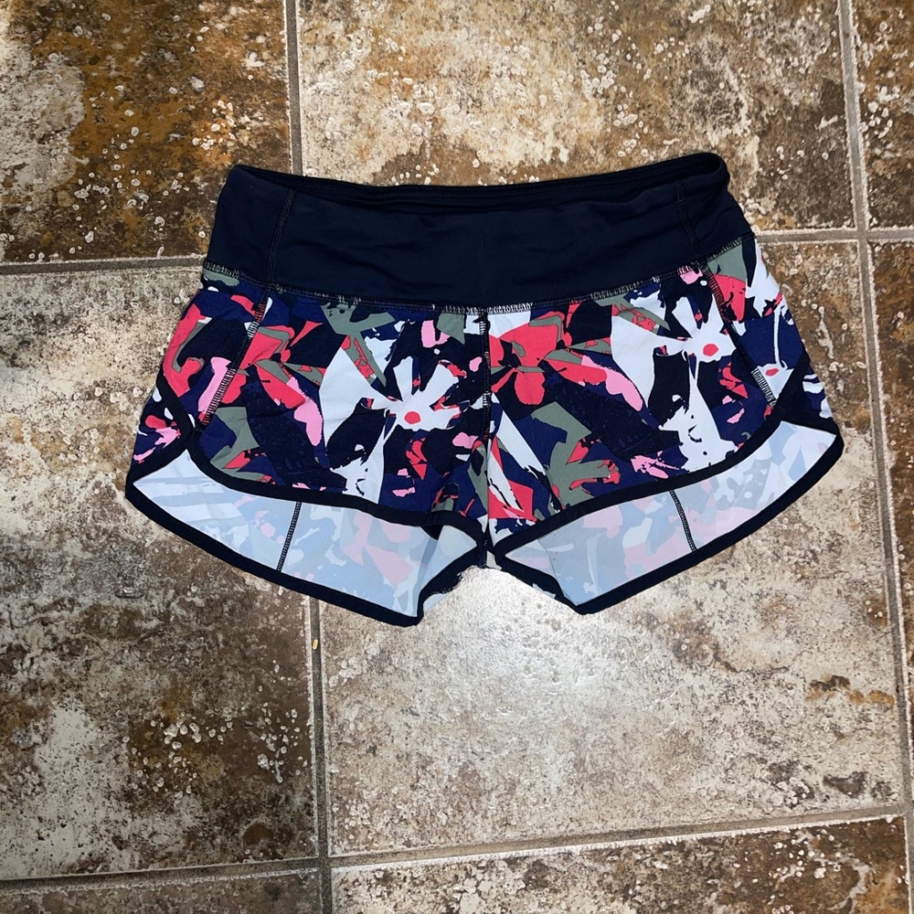 lululemon athletica Women's Floral Print Shorts - Black, Red, Blue